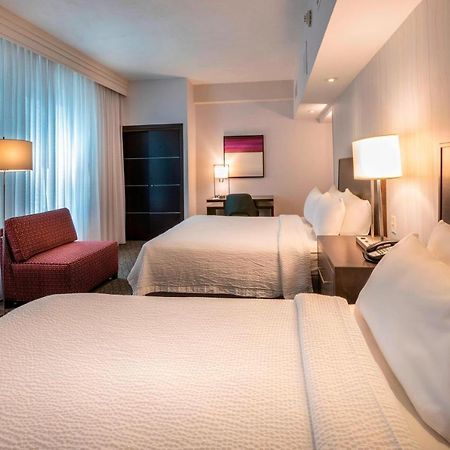 Courtyard By Marriott Tulsa Downtown Hotel Ngoại thất bức ảnh